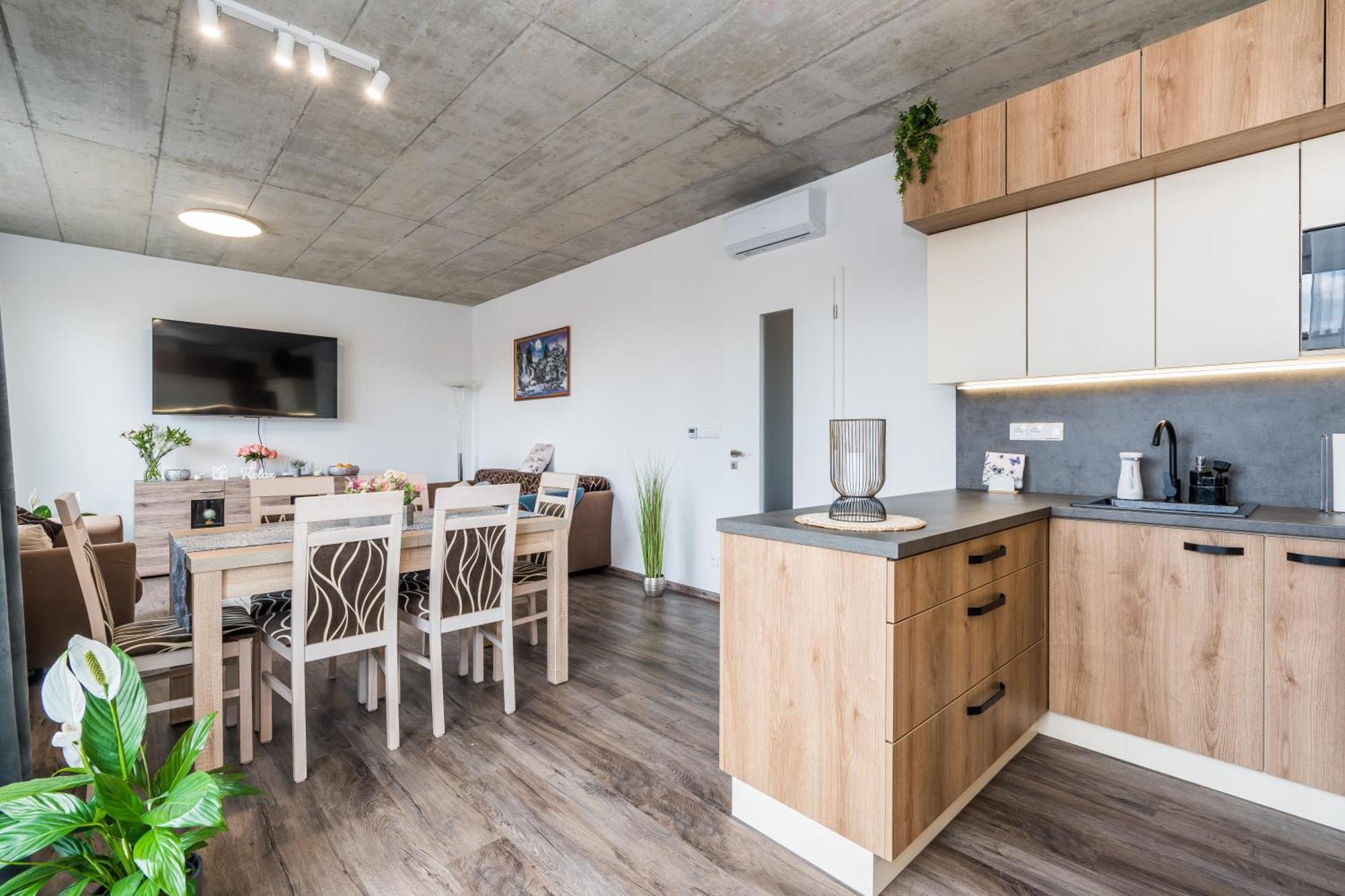 Perla Hradce 401 Apartman Hradec Králové Kültér fotó
