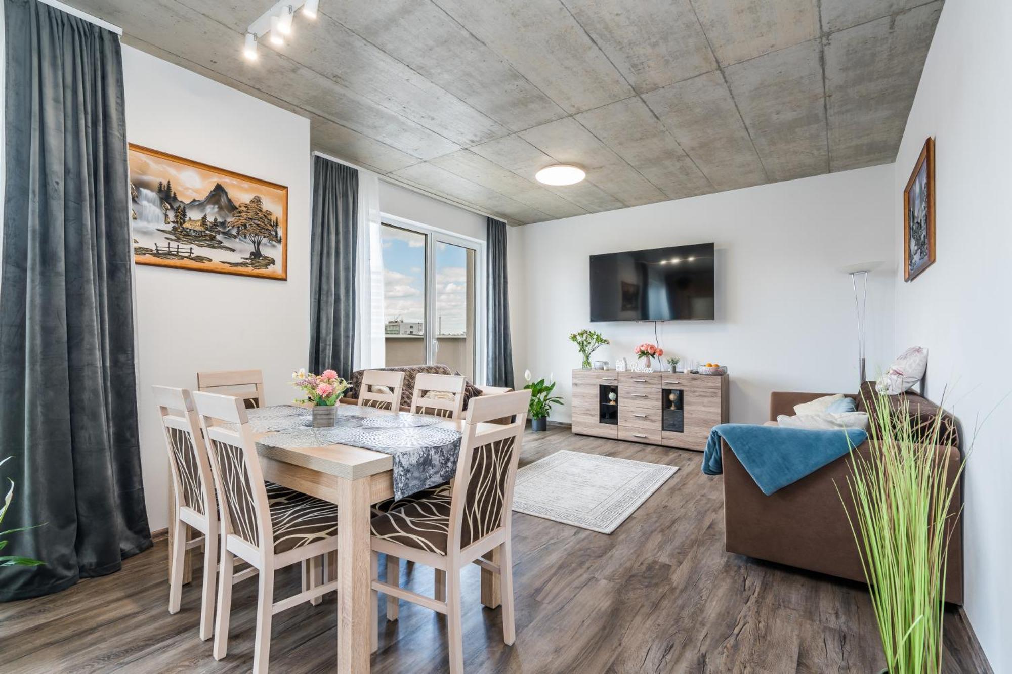 Perla Hradce 401 Apartman Hradec Králové Kültér fotó