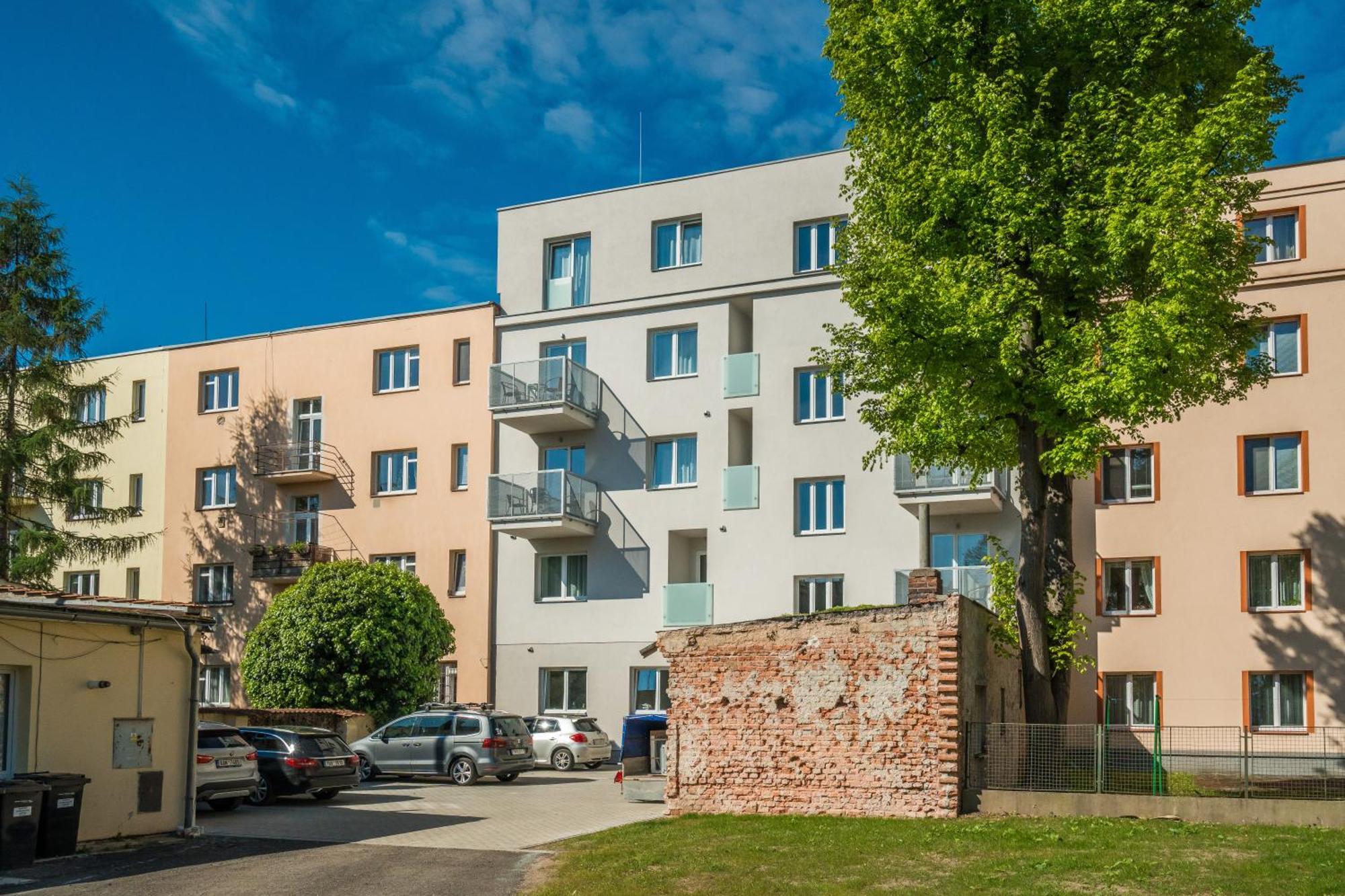 Perla Hradce 401 Apartman Hradec Králové Kültér fotó